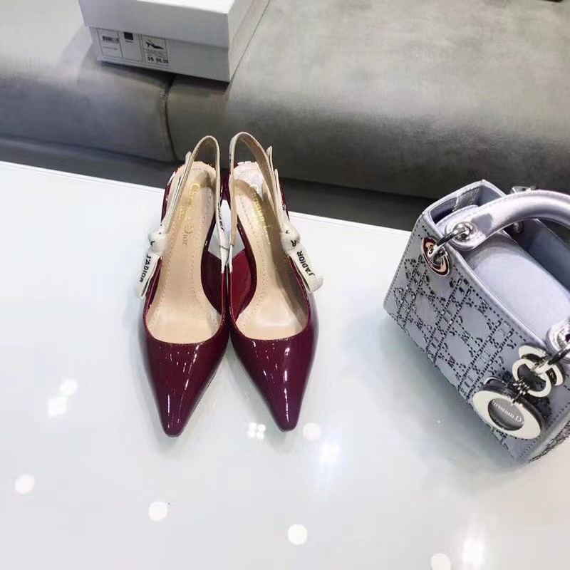 TOP Christian Dior CD Logo Leather Pump - Red