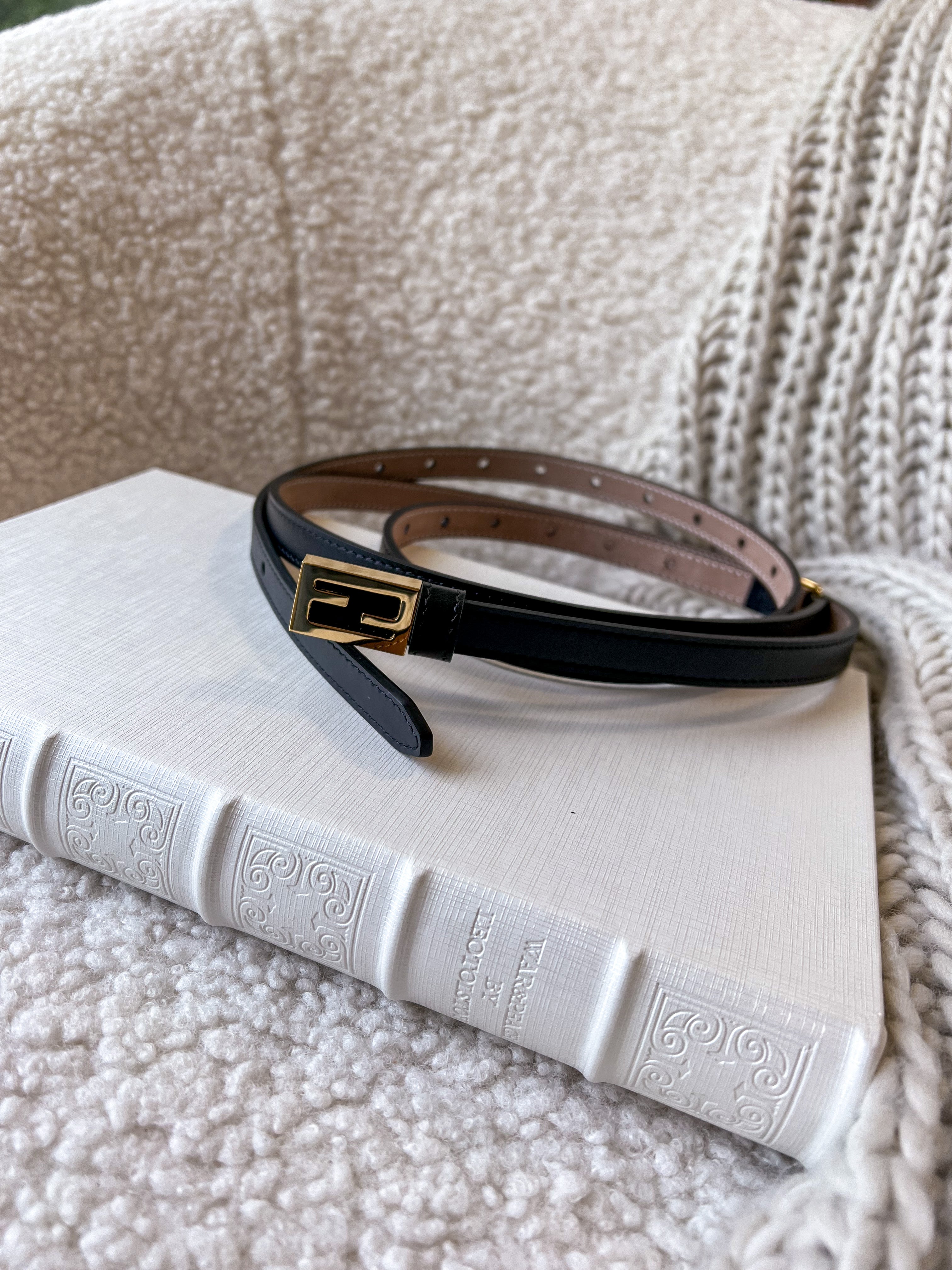 TOP FENDI  Women Thin Baguette Waist Belt - Black
