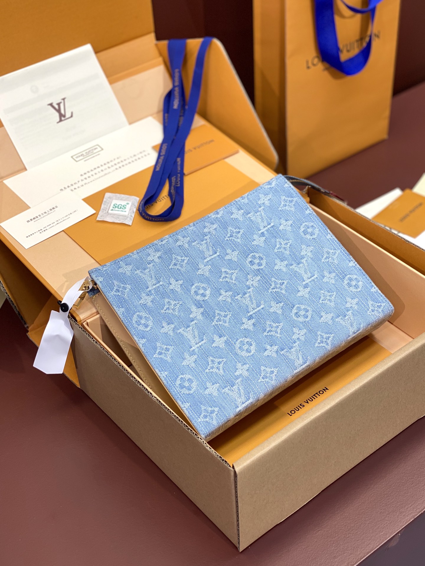 TOP Louis Vuitton LV Pochette Accessoires Clutch Bag 26x20cm - Denim Blue