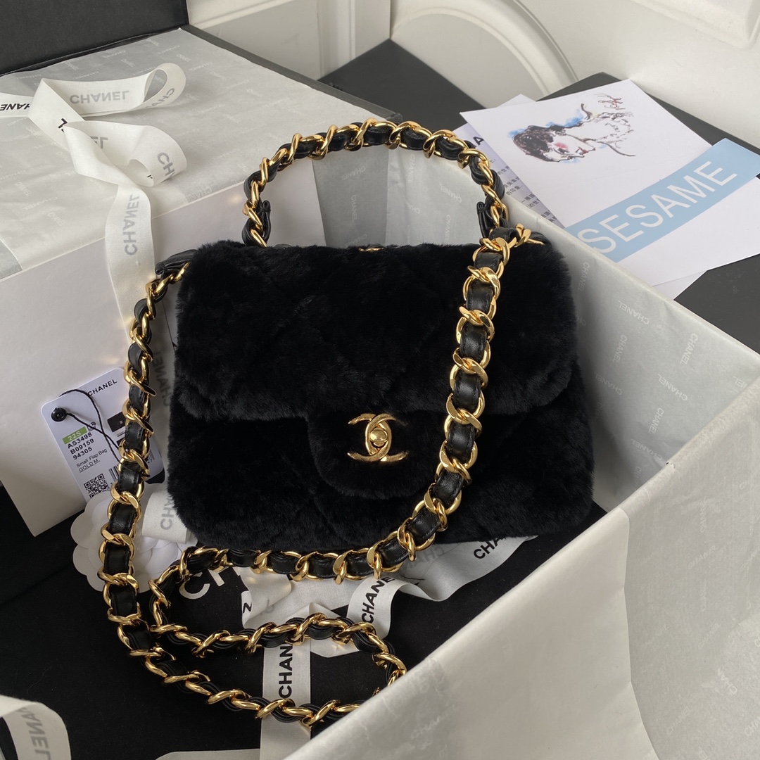 TOP CHANEL Classic Flap Bag Wool 15 X 20.5 X 8 cm - Black & GHW