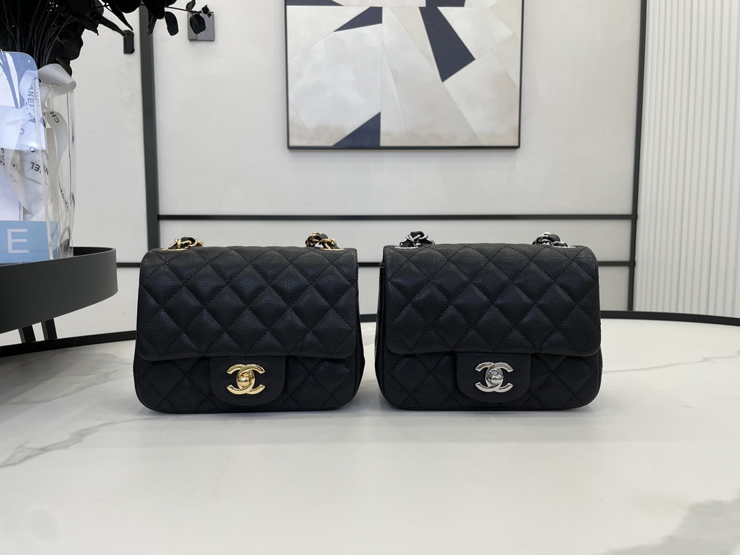 TOP CHANEL Classic Flap Bag Caviar Mini 17cm - Black & SHW/GHW