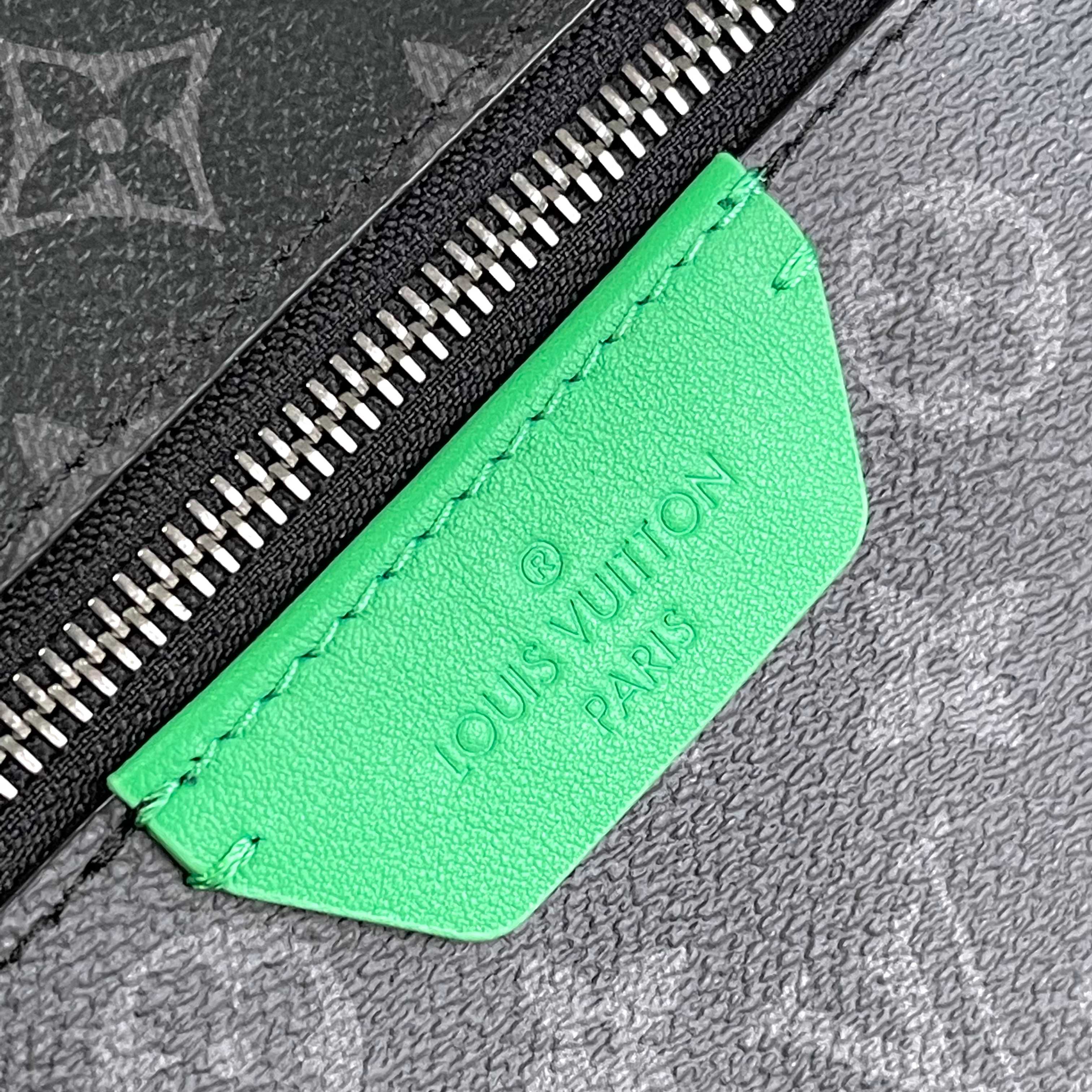 TOP Louis Vuitton LV Discovery Backpack 38x29x20cm - Black