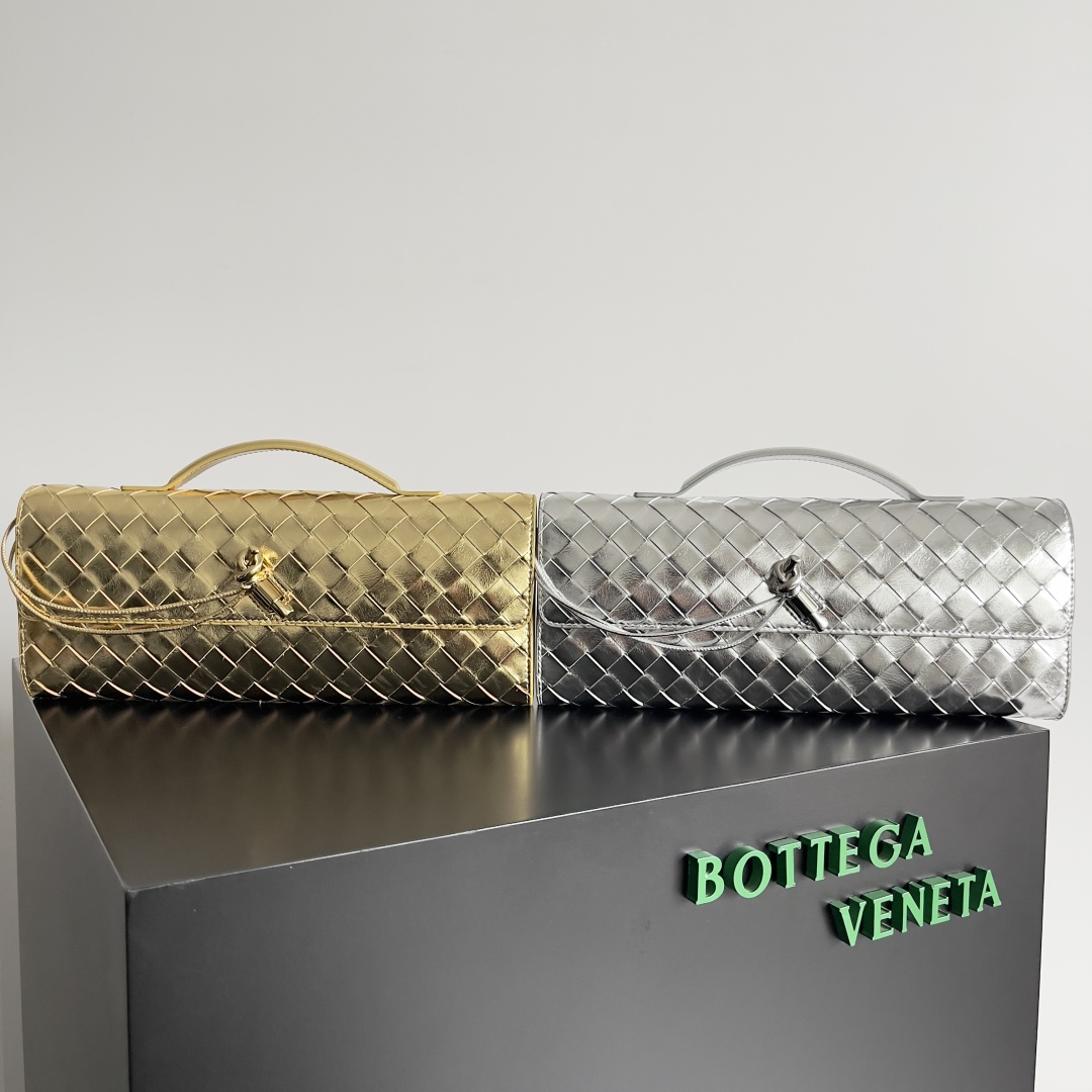 TOP Bottega Veneta BV Andiamo Evening Clutch Bag 31*13*3cm - Gold/ Silver