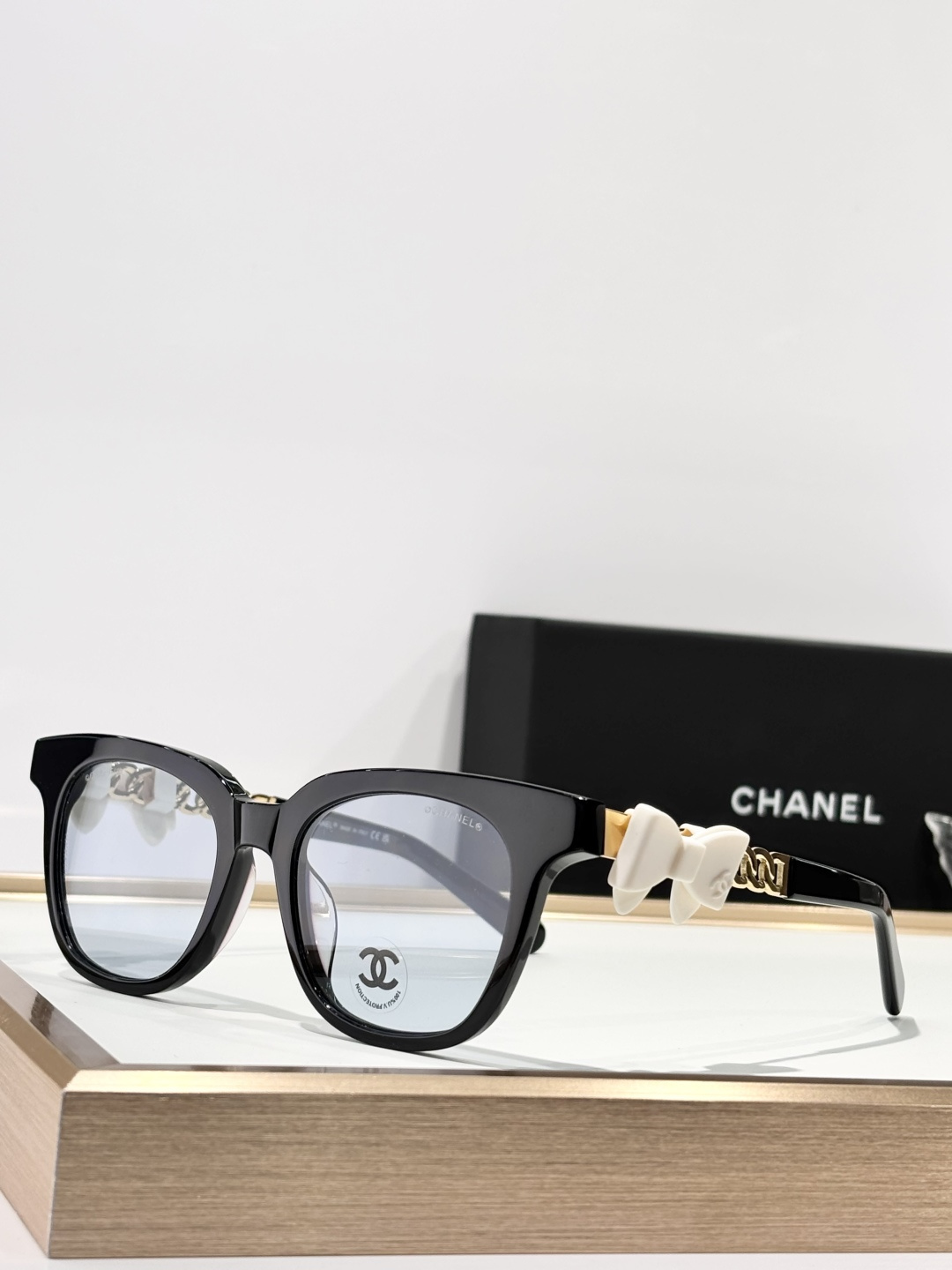TOP CHANEL Sunglasses - 6 Colors