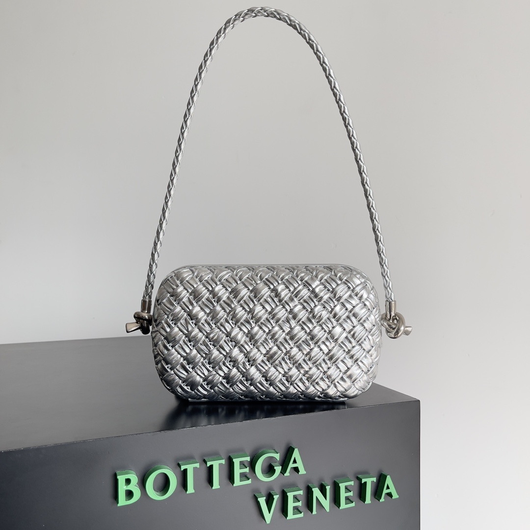 TOP Bottega Veneta BV Knotladies Evening Bag with Strap 20.5 cm - Silver