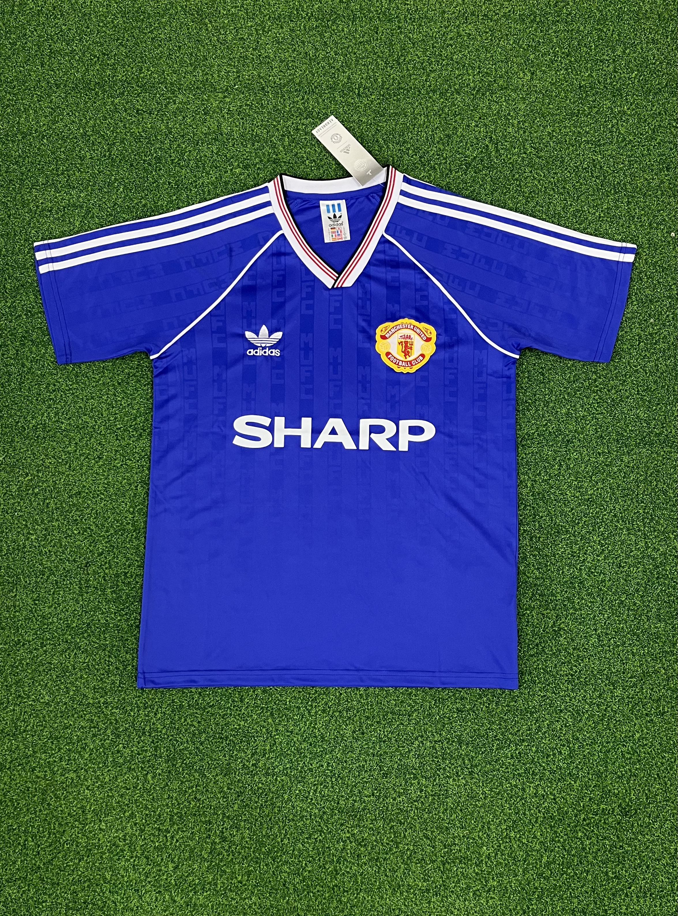 2425 Manchester United Away  jersey.Player embroidery version