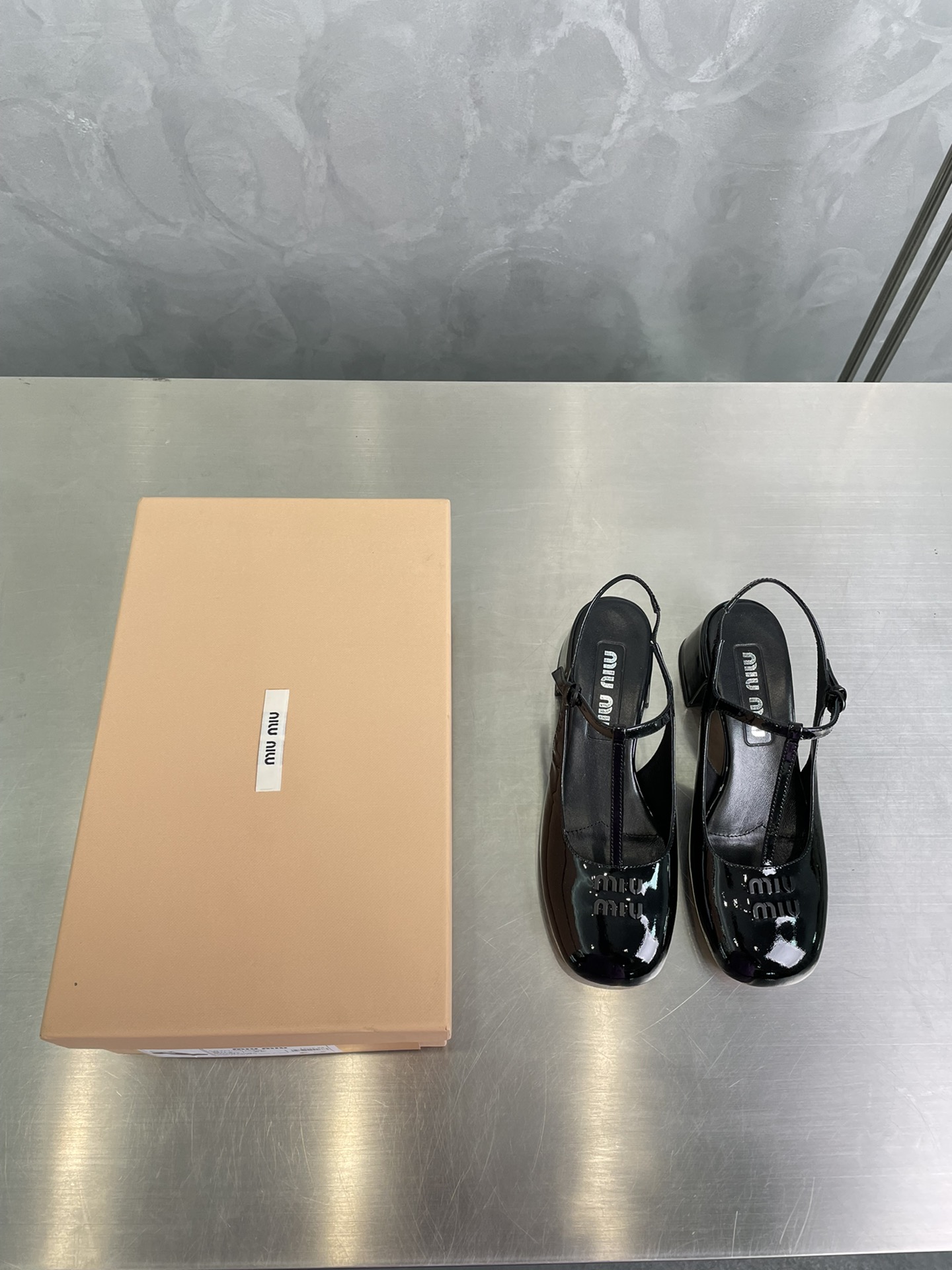 TOP Miu Miu Mary Jane Shoes -4 Color