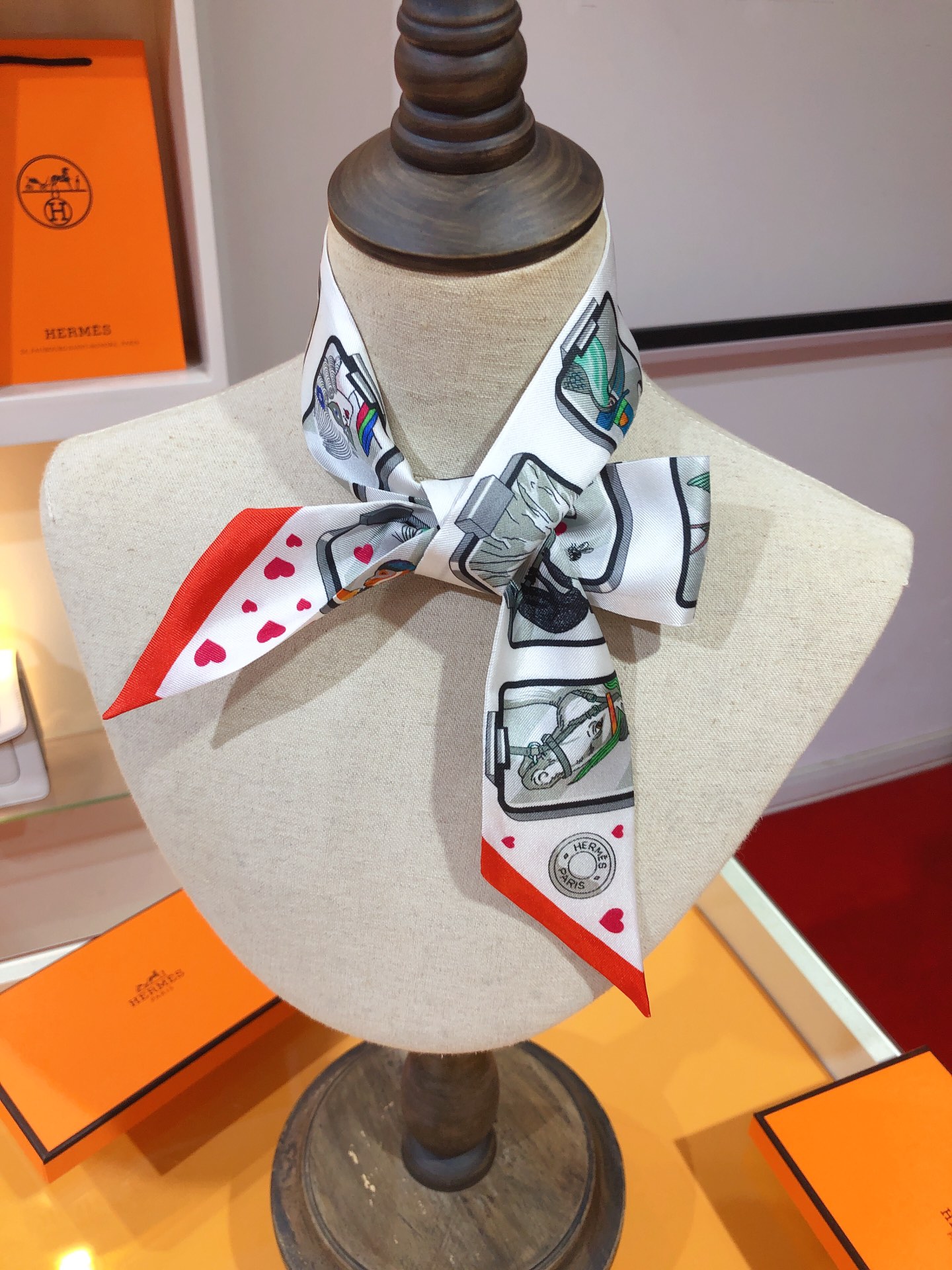 TOP HERMES Dynamic Sharing Twilly Scarf 86 x 5 cm - 4 Colours
