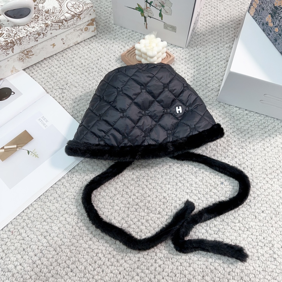 TOP HERMES Warm Rabbit Hair Hat - Two Colors