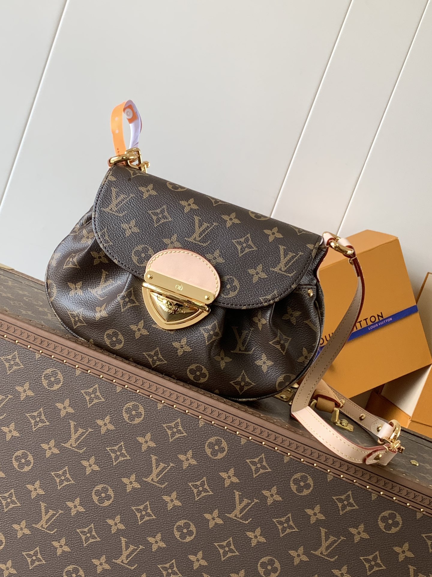 TOP Louis Vuitton LV Sunset Vibe Monogram Bag 27x18x3cm - Brown