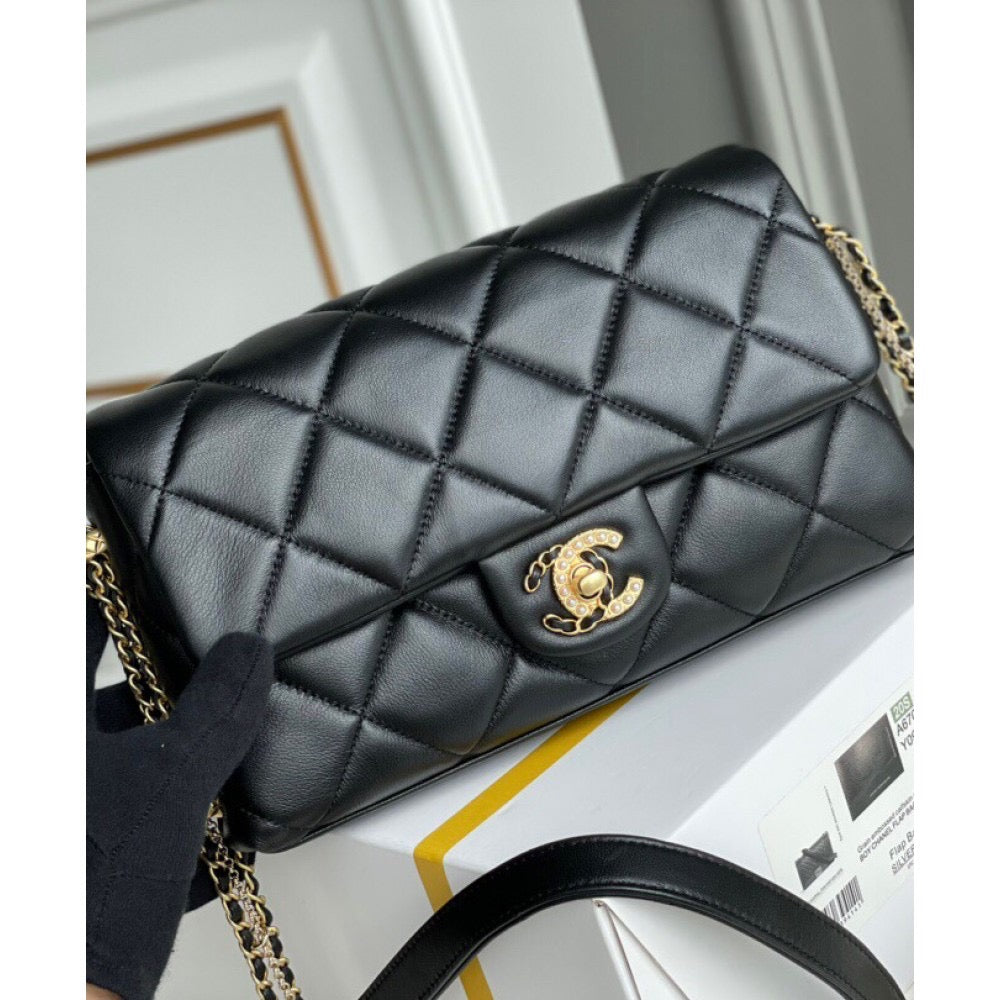 TOP CHANEL Flap Chain Bag Pearl Logo - Black