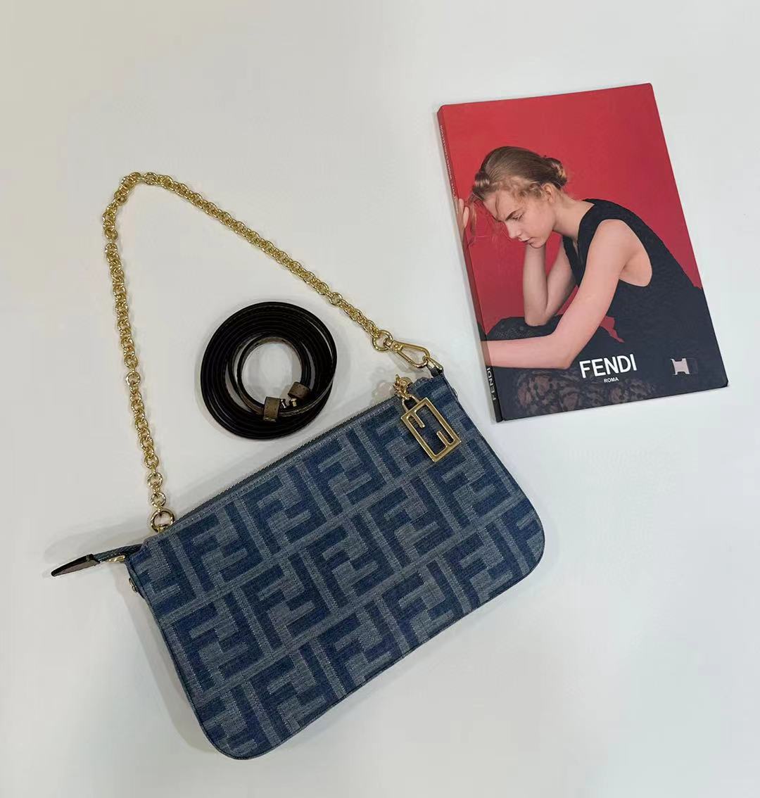 TOP FENDI Baguette Pouch Bag 20x3x12cm - Blue