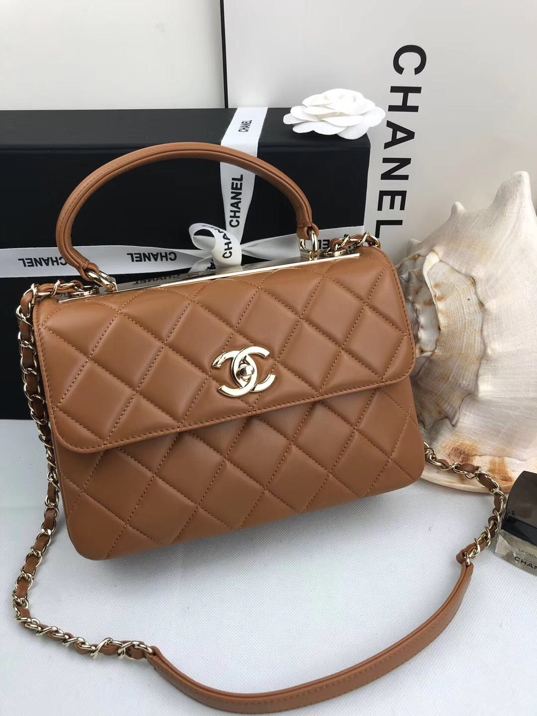 TOP CHANEL Trendy Top Handle Bag 25cm - Brown