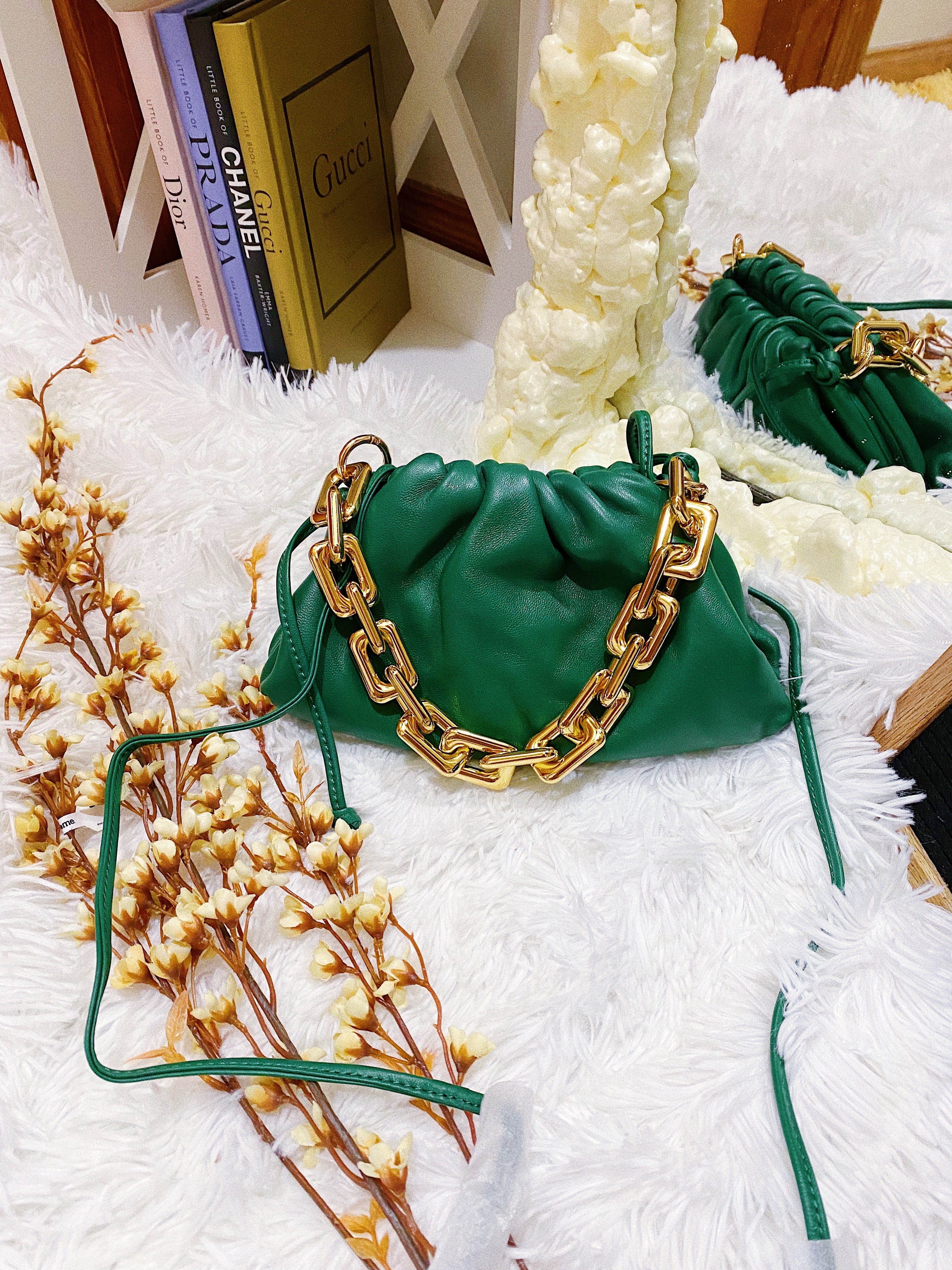TOP Bottega Veneta BV  Mini Crossbody Pouch with Chain - Green