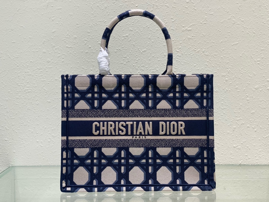 TOP Christian Dior Book Blue And White Color Matching Tote Bag Embroidery 26cm/36cm/42cm
