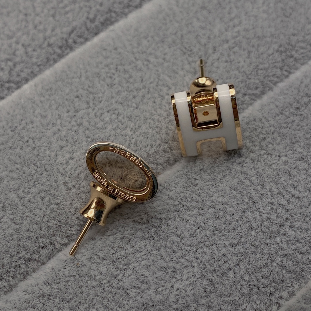 TOP HERMES H Earrings