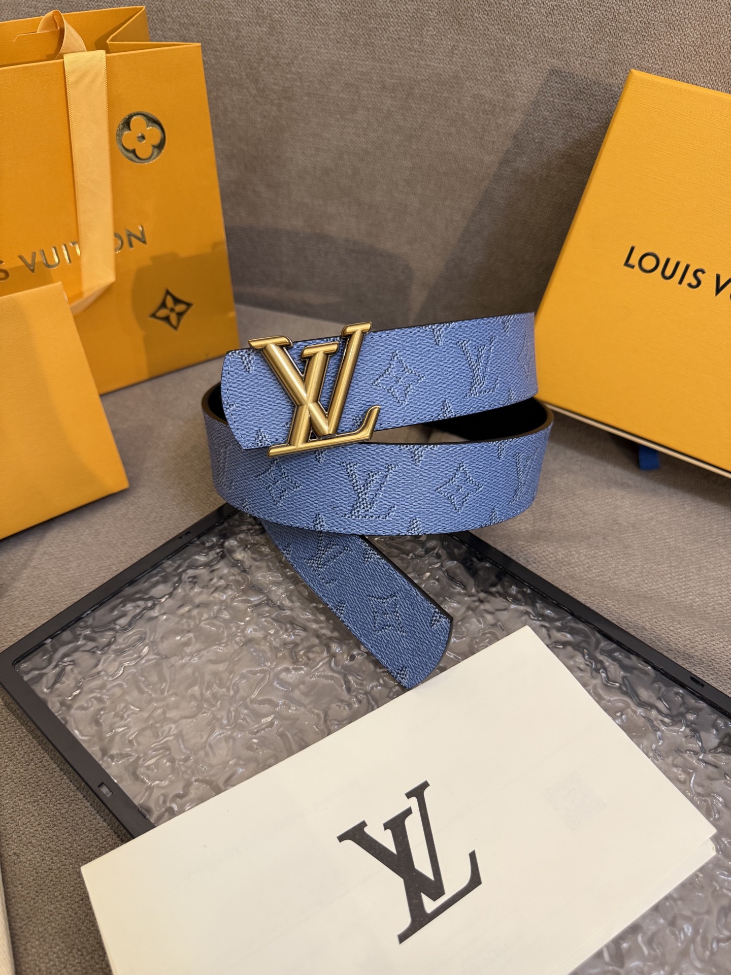 TOP Louis Vuitton LV Dimension Belt - Blue
