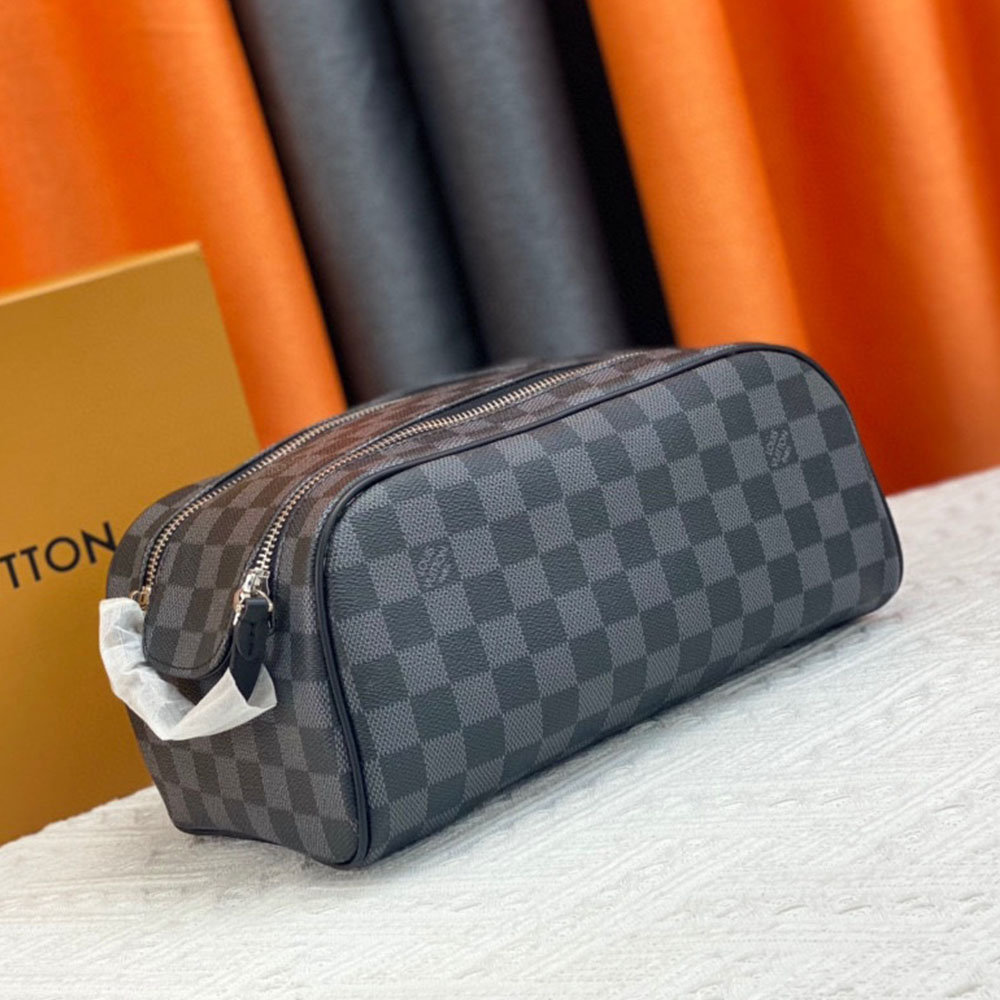 Louis Vuitton LV Dopp Kit Bag M44494(Replica)