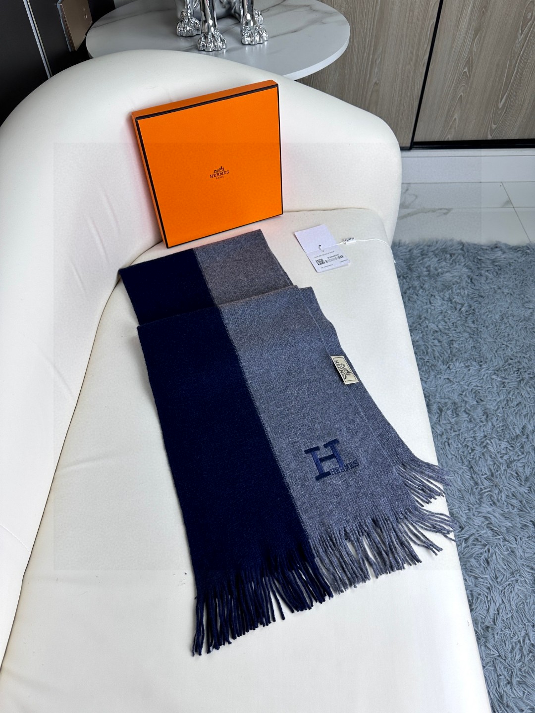 TOP HERMES Cashmere Scarf 30 x 180 cm - Blue