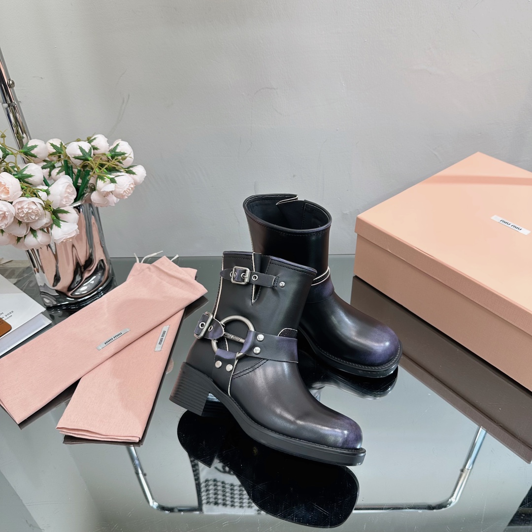 TOP Miu Miu Retro Western Catwalk Motorcycle Short Boots - 3 Colors - Waxed Calfskin with 1 Buckle