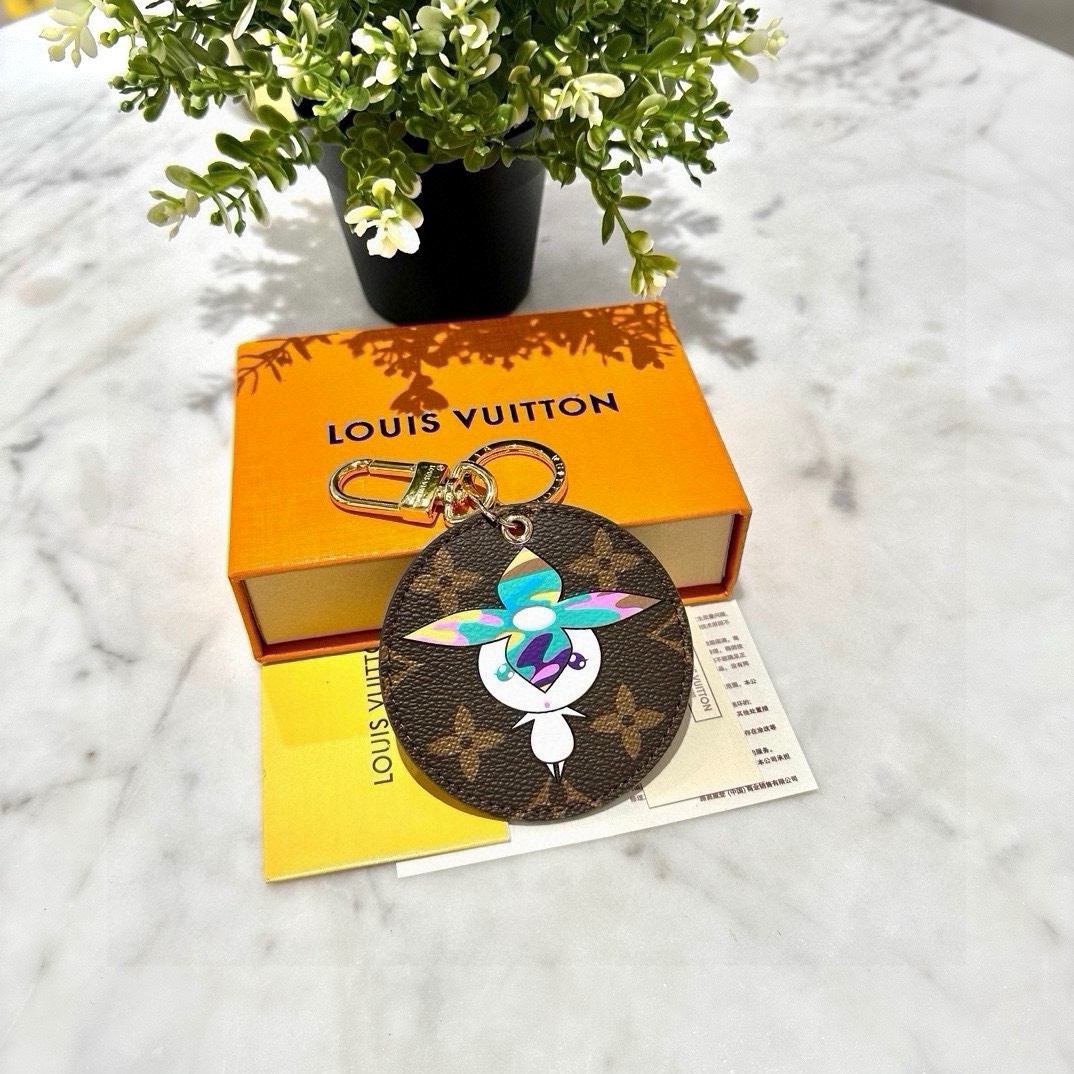 TOP Louis Vuitton LV Lllustrated Key Chain - 3 Color