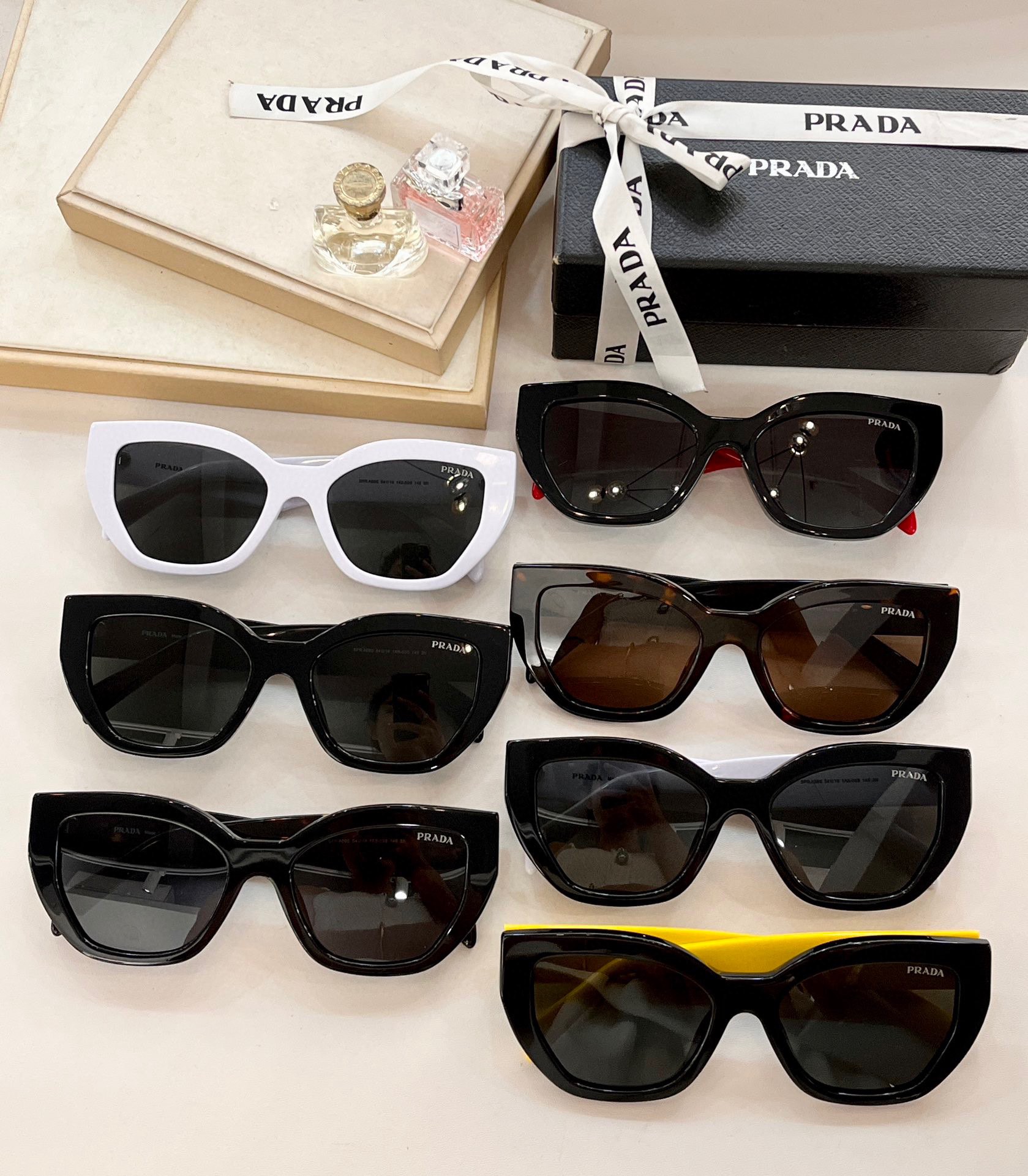 TOP PRADA Sunglasses - 7 Colors