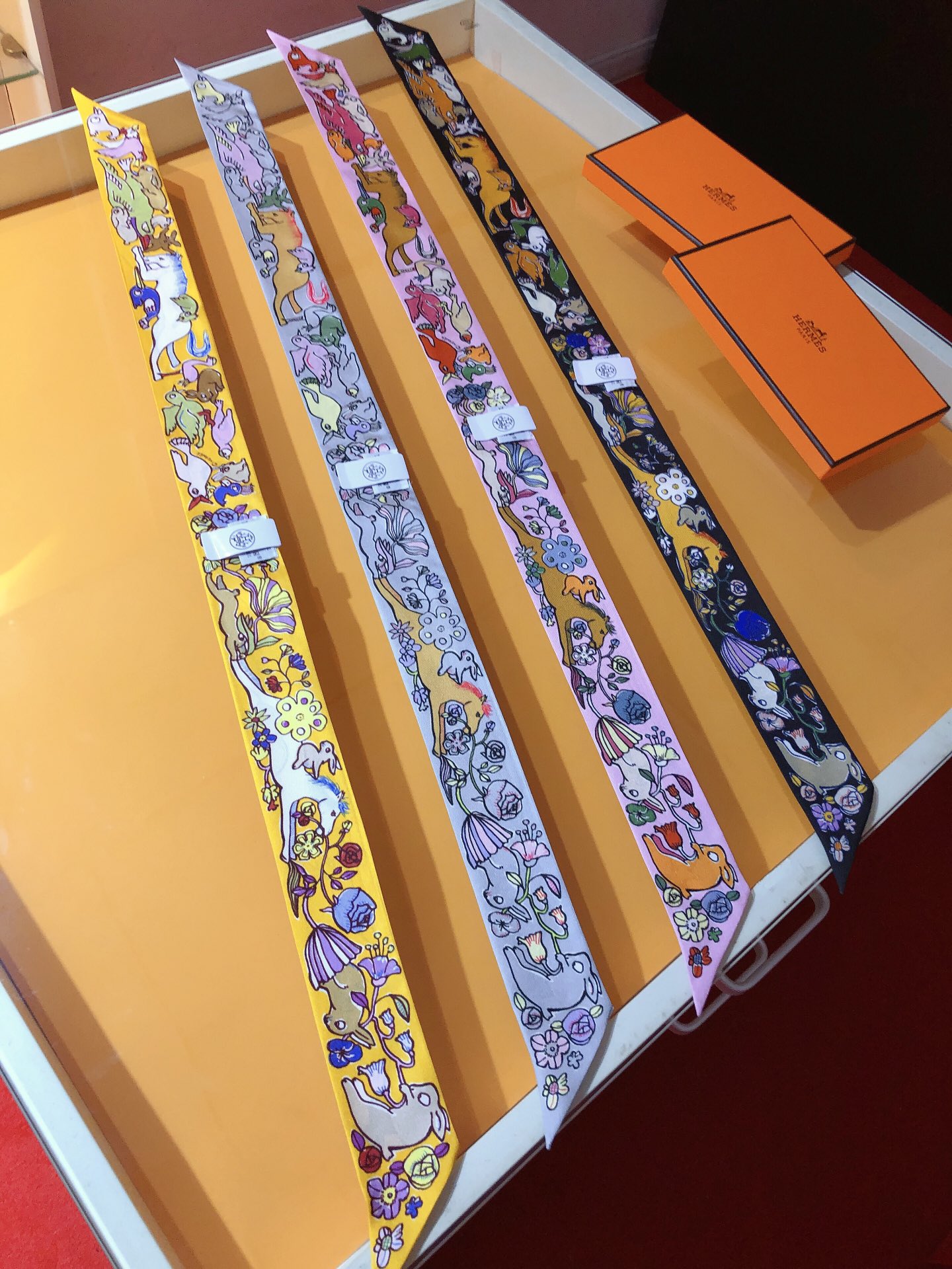 TOP HERMES One Thousand and One Rabbits Twilly Scarf 86 x 5 cm - 4 Colours