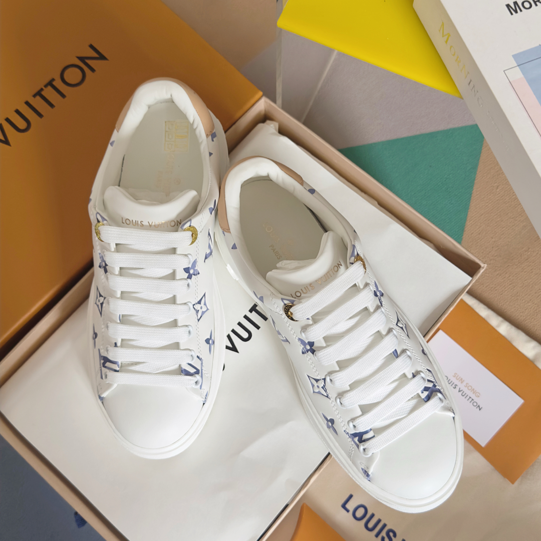 TOP Louis Vuitton LV x TM Time Out Sneakers - White