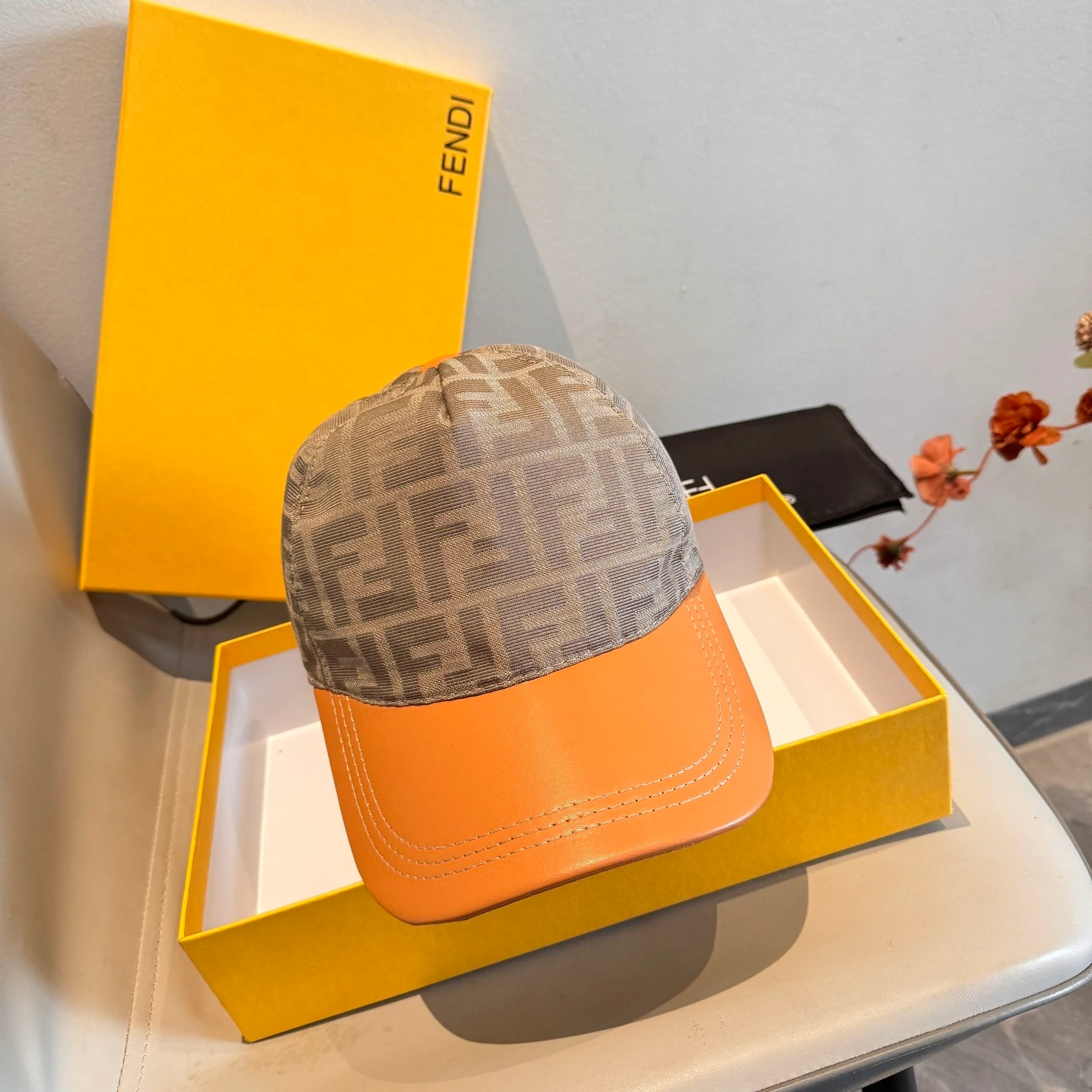AAACAT Letter Jacquard Baseball Cap Faux‑Leather Brim Adjustable Curved Brim Sun Hat Unisex