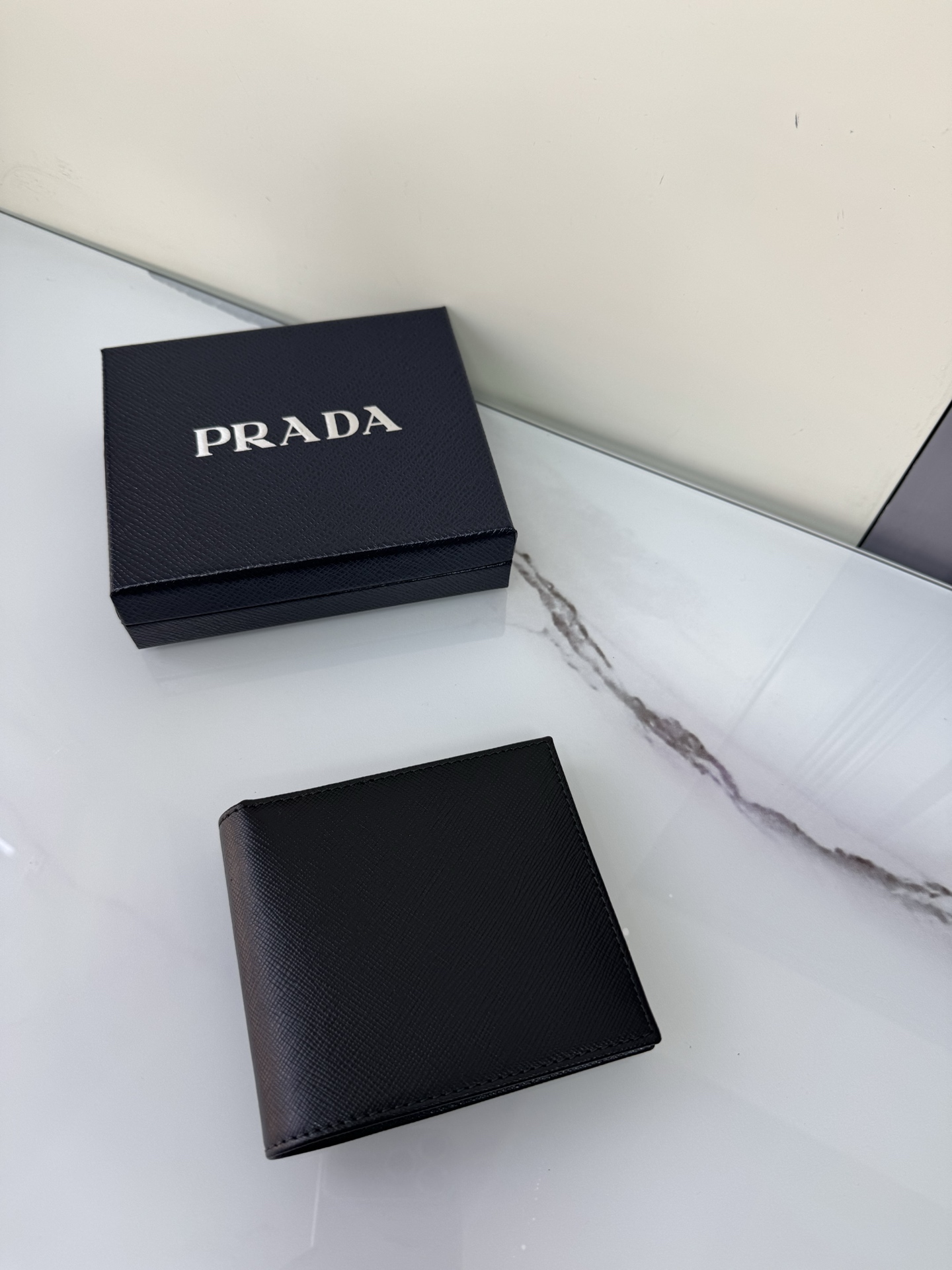 TOP PRADA Short Wallet 11x9.5cm - Black