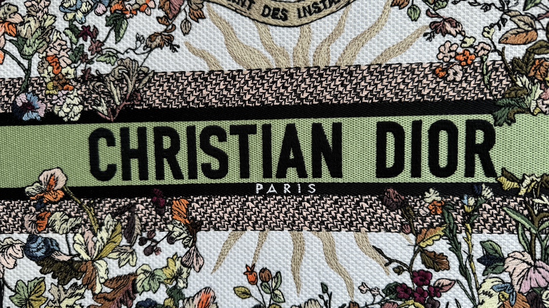 TOP Christian Dior Medium Natural Element Embroidered Tote Bag 36*18*28cm
