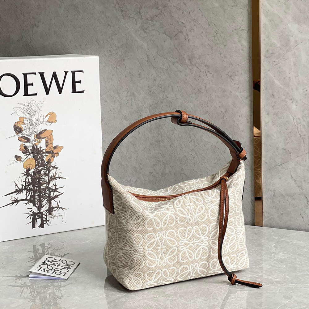 Loewe Cubi Anagram Tote (7A regular version)