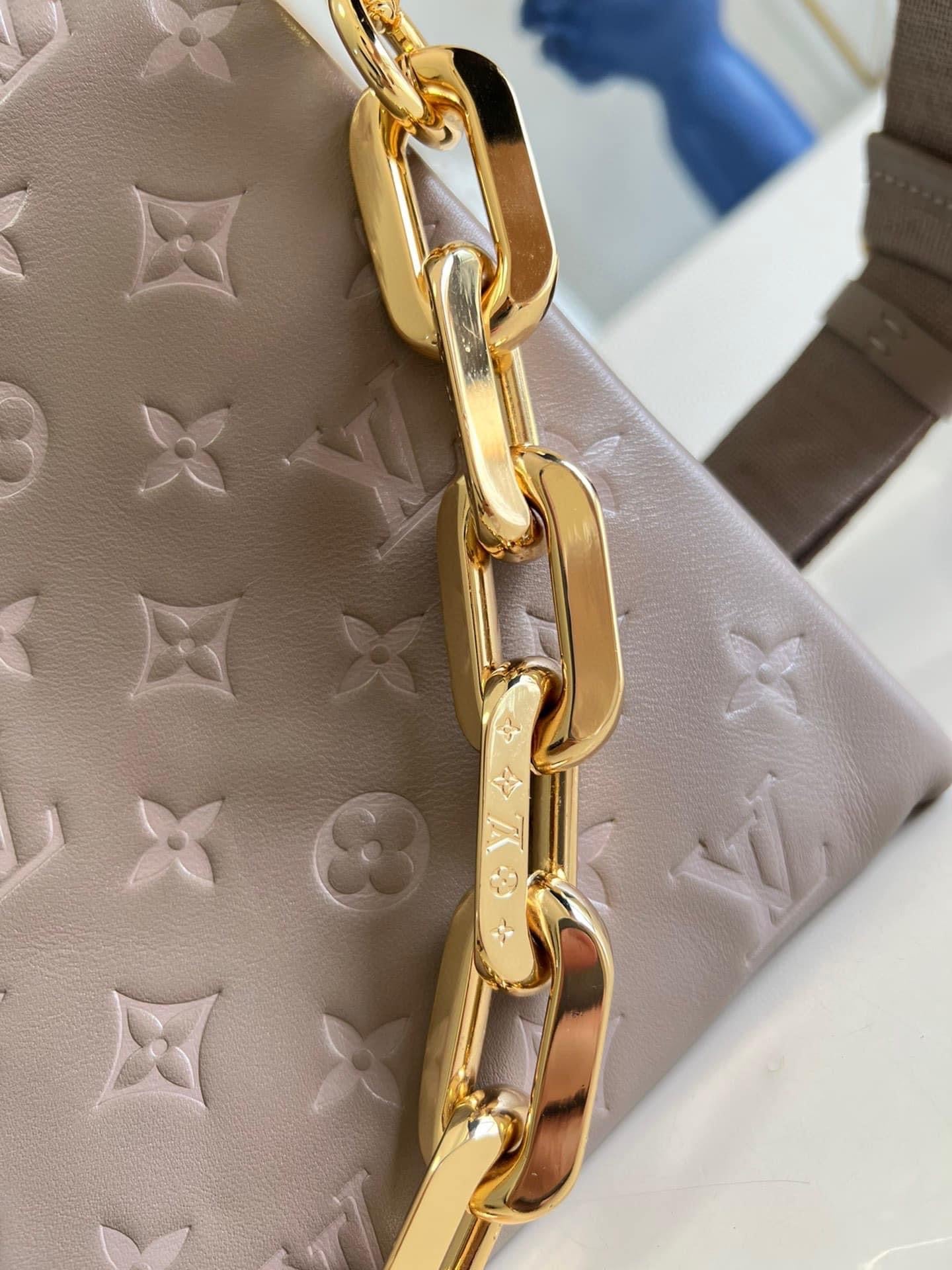TOP Louis Vuitton LV Coussin MM 26x20x12cm- Grey Lamb