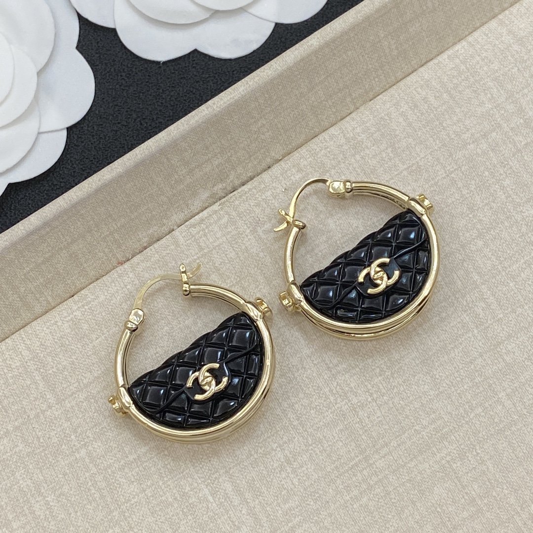 TOP CHANEL  Earrings - 2 Colors