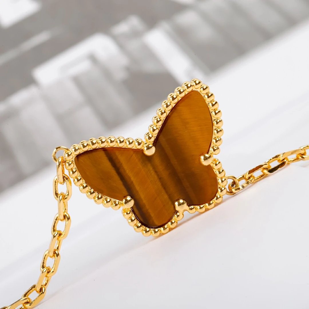 Van Cleef&Arpels VCA Multi-element Necklacce