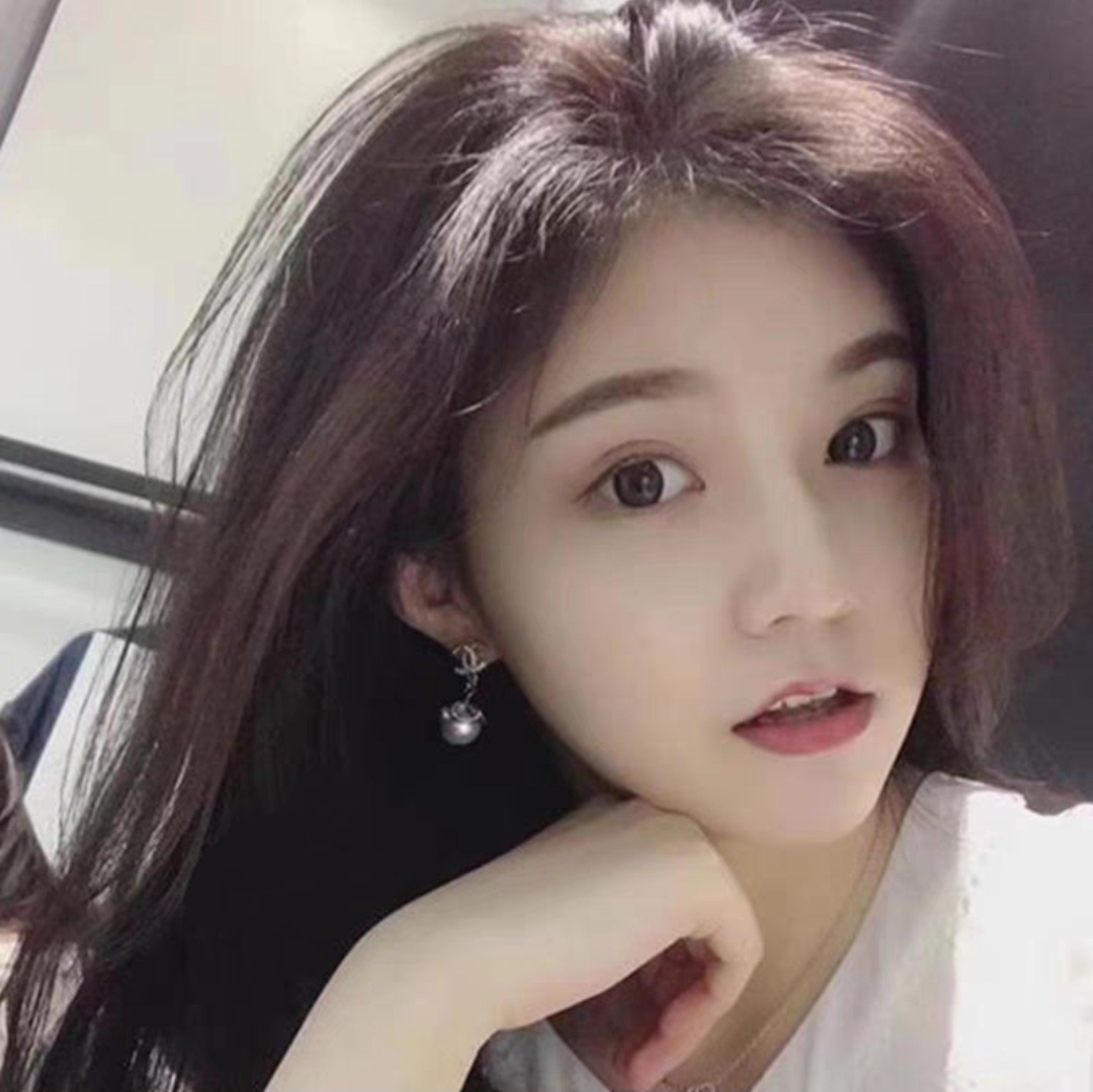 TOP CHANEL Double C Pearl Earrings