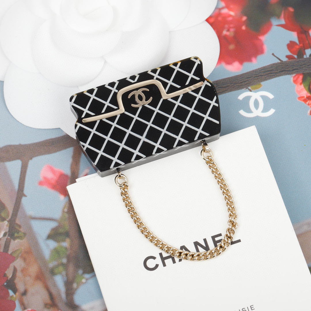 TOP CHANEL Vintage Classic Flab Bag Brooch - Black