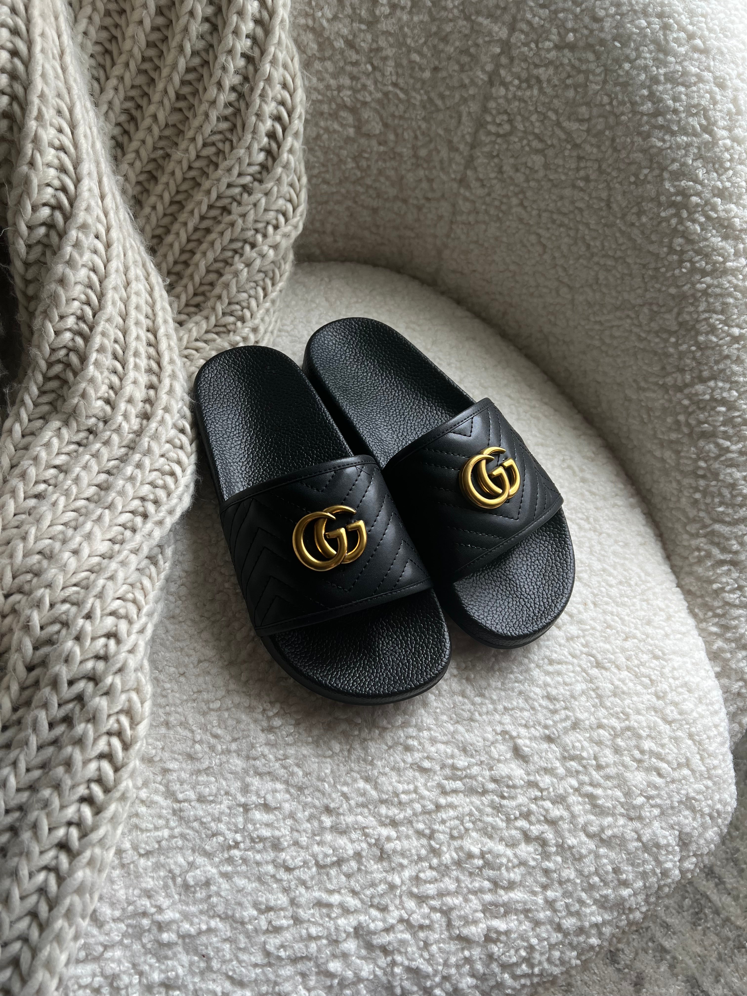 TOP GUCCI G*G Marmont Black Slides - Size 37/7USA