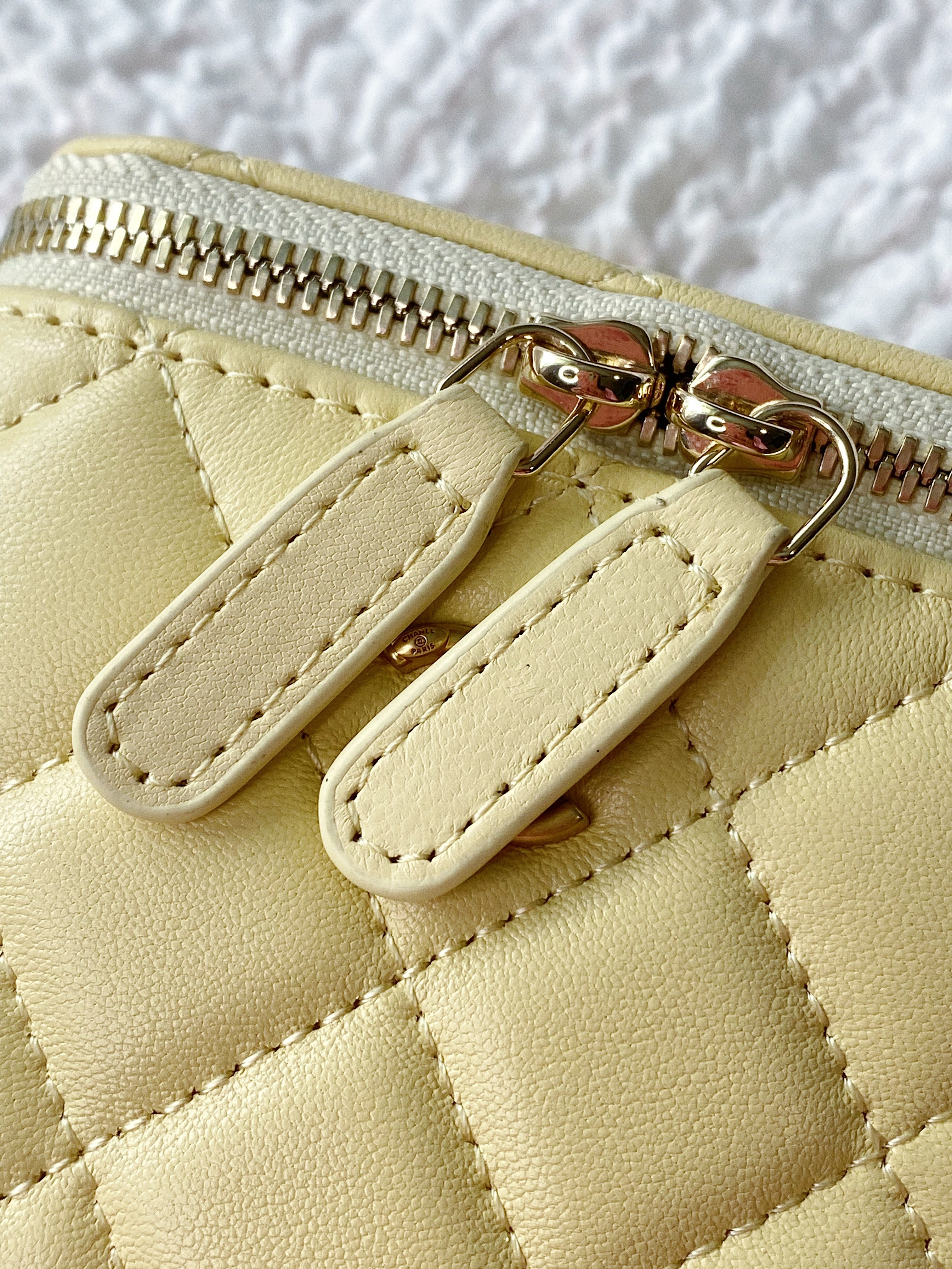 TOP CHANEL Vanity Case Perfect Fit Mini Adjustable Chain - Yellow