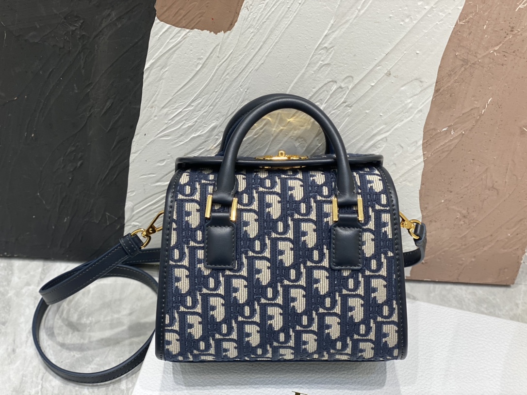 TOP Christian Dior Dior New Pillow Bag Blue Embroidery + Imported Cow Leather Handbag 19*15*15cm