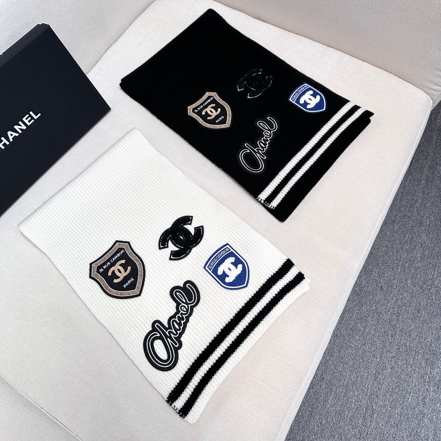 TOP CHANEL CC Wool Scarf 30*180cm - 2 Colors