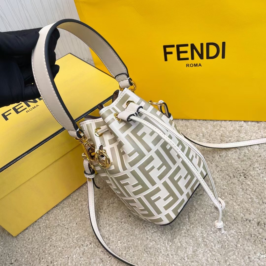 TOP FENDI Mon Tresor HandBag - White