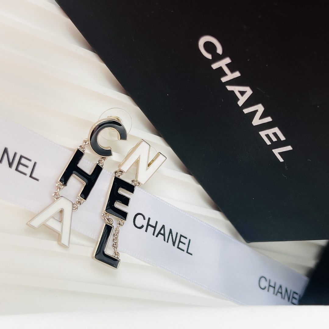 TOP CHANEL Enamel Letter Tassels Earrings