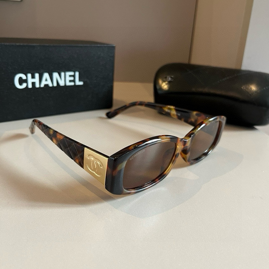 TOP CHANEL Sunglasses - 2 Colors