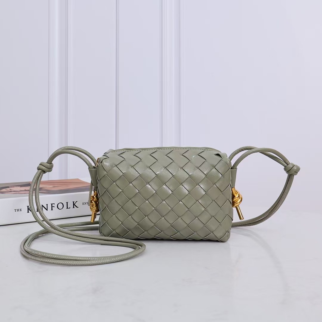 BV Bottega Veneta Mini Loop Metal Knots Bag(Replica)