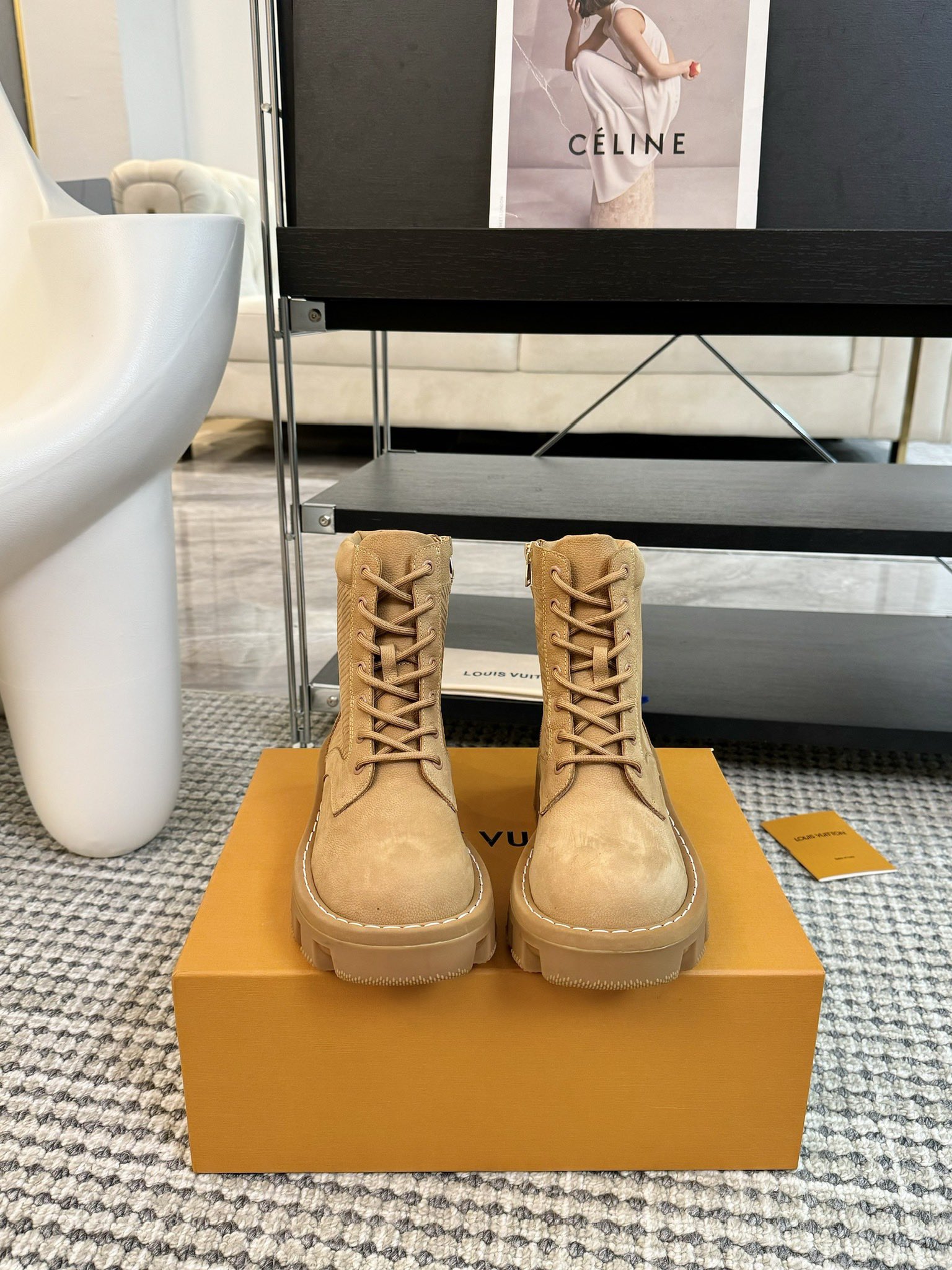 TOP Louis Vuitton LV  Short Boots - 2 Colors