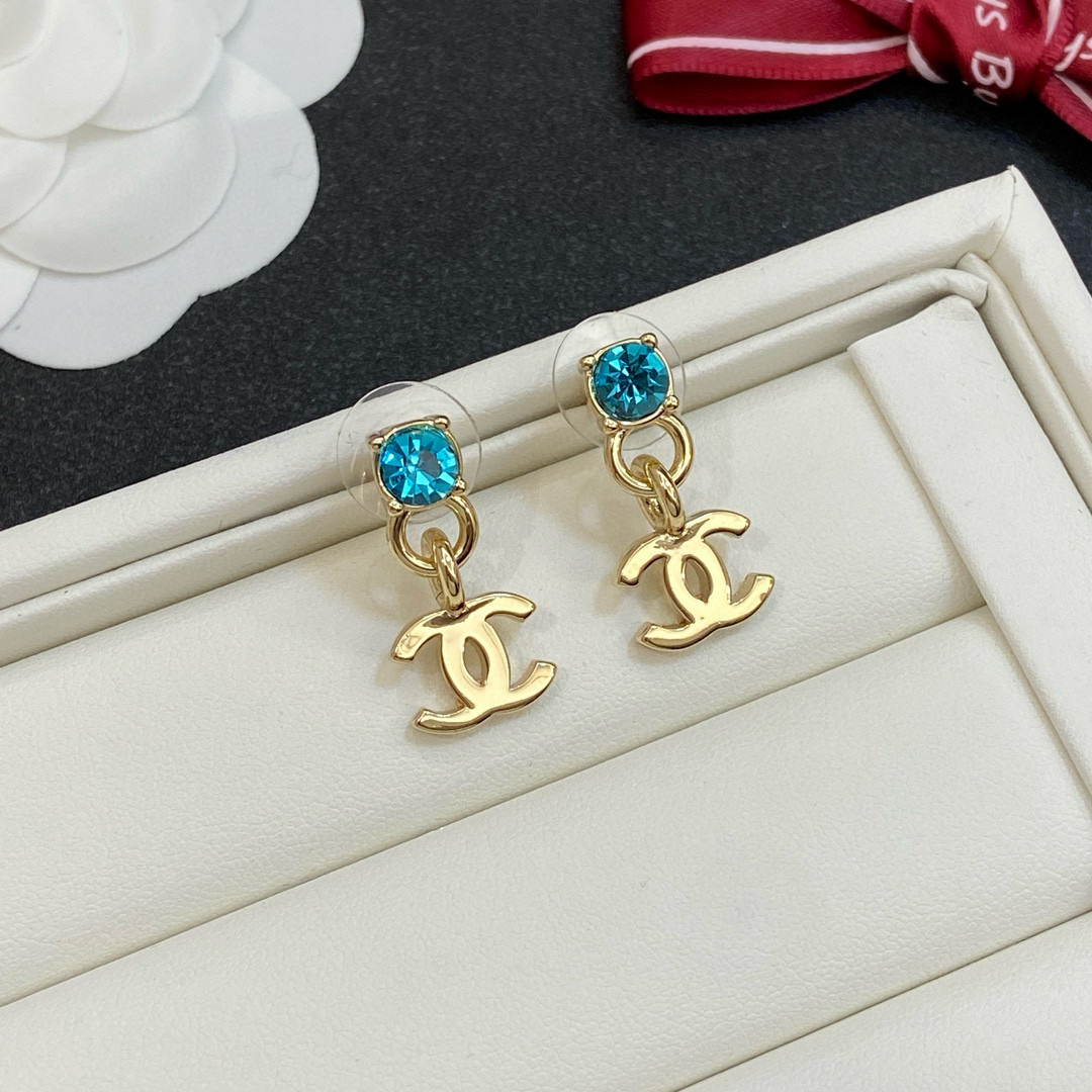 TOP CHANEL Earrings - Collection