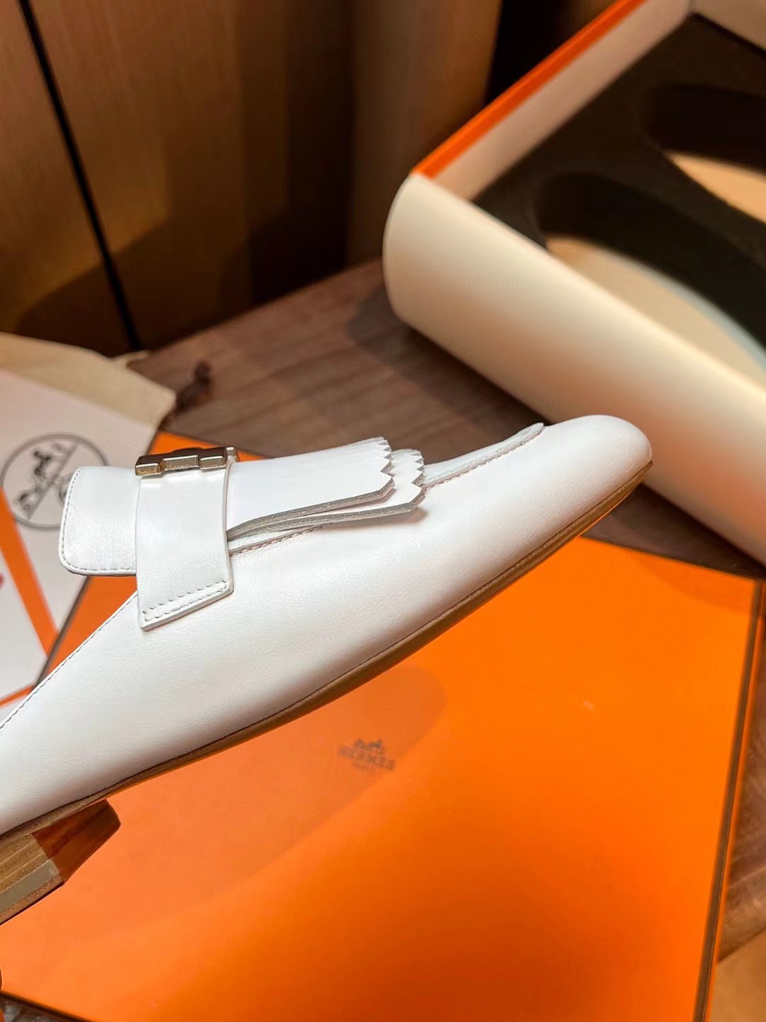 TOP HERMES Nappa Leather Mules - White