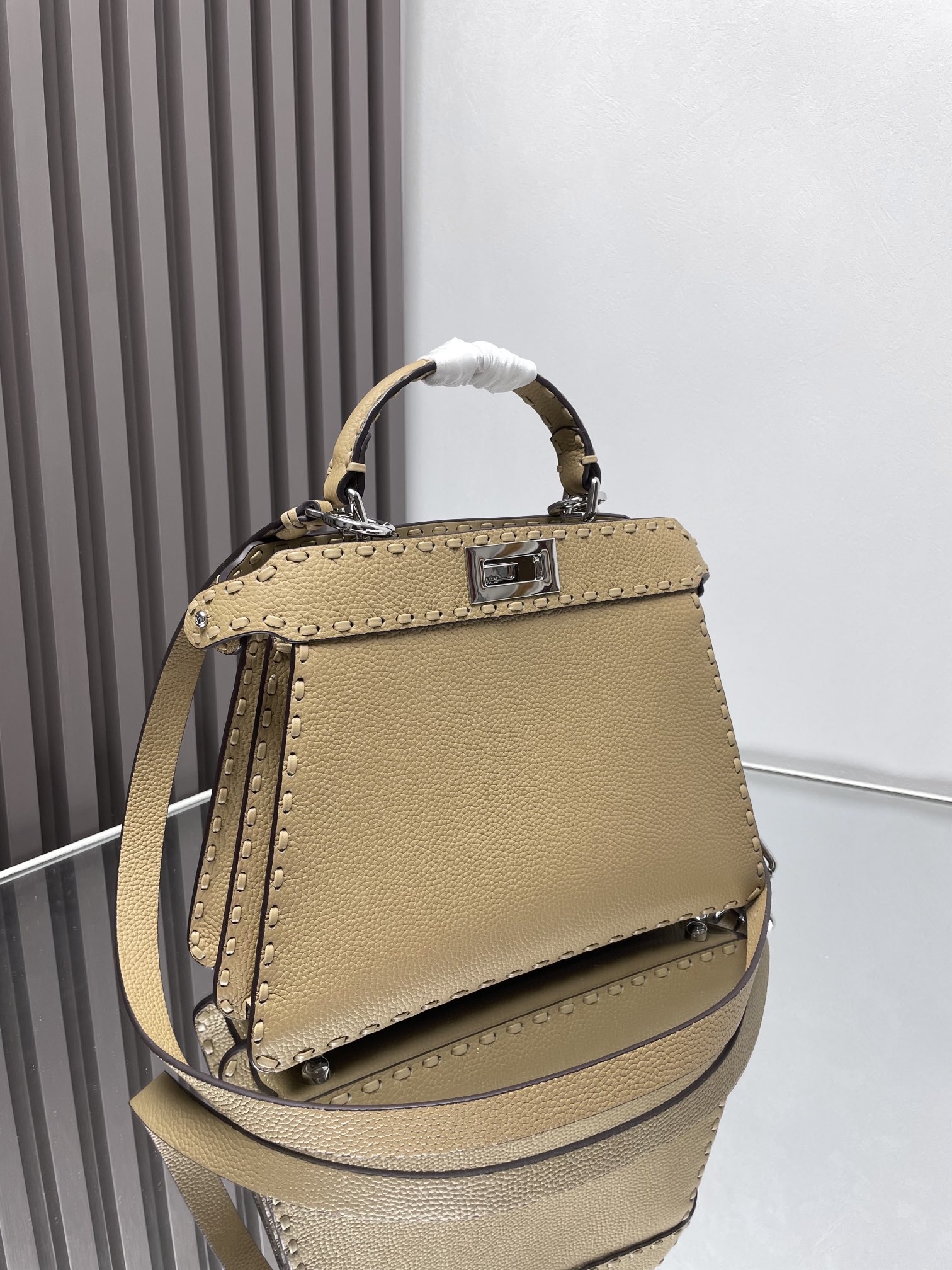 TOP FENDI Peekaboo  ISeeU Bag Small 27*21*11cm -Khaki