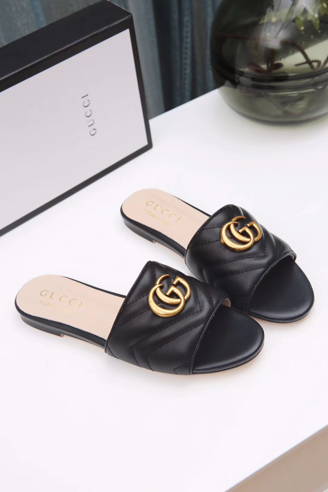 TOP GUCCI Marmont Slide - Black